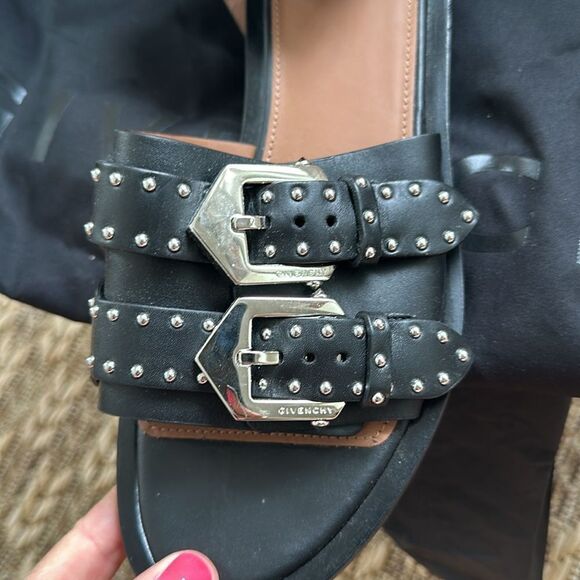 Authentic Givenchy Elegant Sandals - Picture 8 of 12